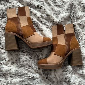 NEVER WORN Y2K Women’s Boots 7.5